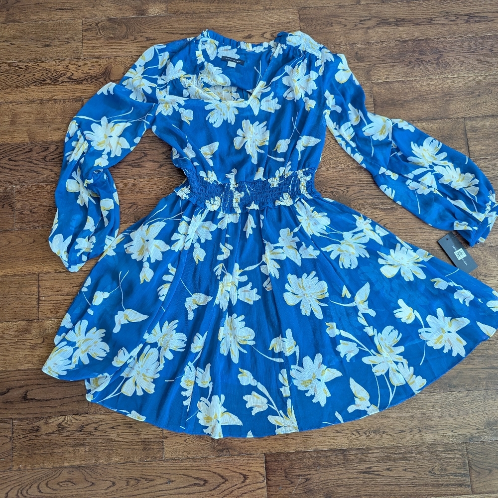 NWT Tommy Hilfiger Blue Floral Above Knee Dress 3/4 Sleeve Size 4